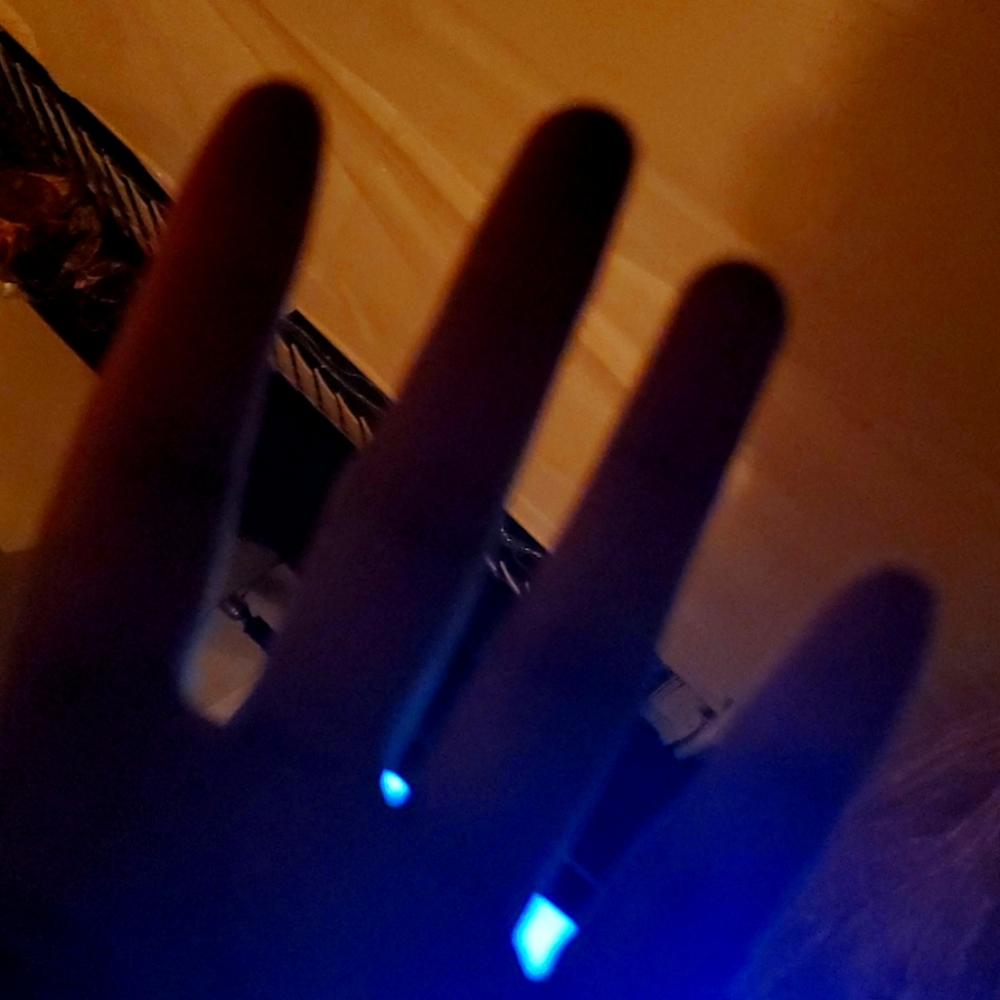 fingertips